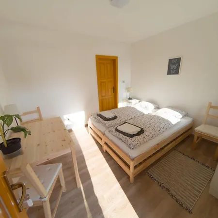 Kun Pista Vendeghaz Iii Vertesboglar