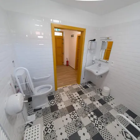 Kun Pista Vendeghaz Iii